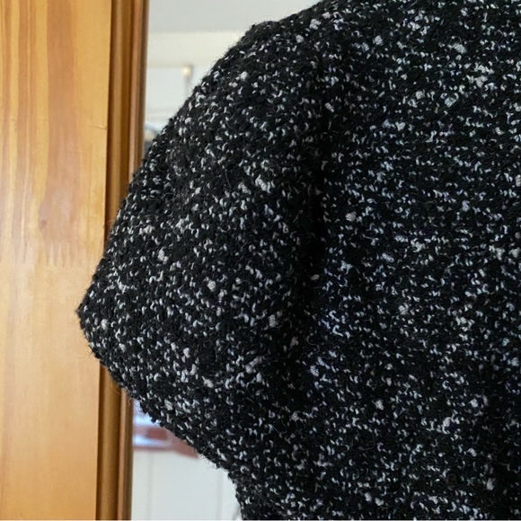 Funktional wool boucle dress - Picture 3 of 5